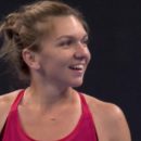 SUPER VIDEO! Zambetul victoriei dupa 7 meciuri cu infrangere! Simona Halep o invinge pe Sharapova si merge in sferturi la Beijing
