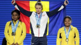 ”Femeia fantastica” domina 2 stiluri la haltere! 3 medalii la Campionatul Mondial din SUA, dupa inca 3 titluri continentale si alte 5 medalii!